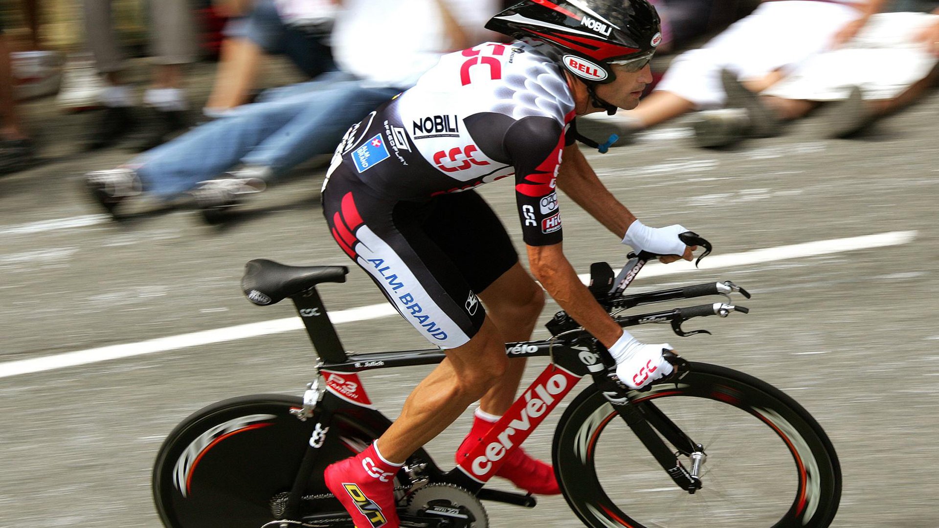 _飞盘运动嘉年华：趣味合作的极致体验_，飞盘运动比赛